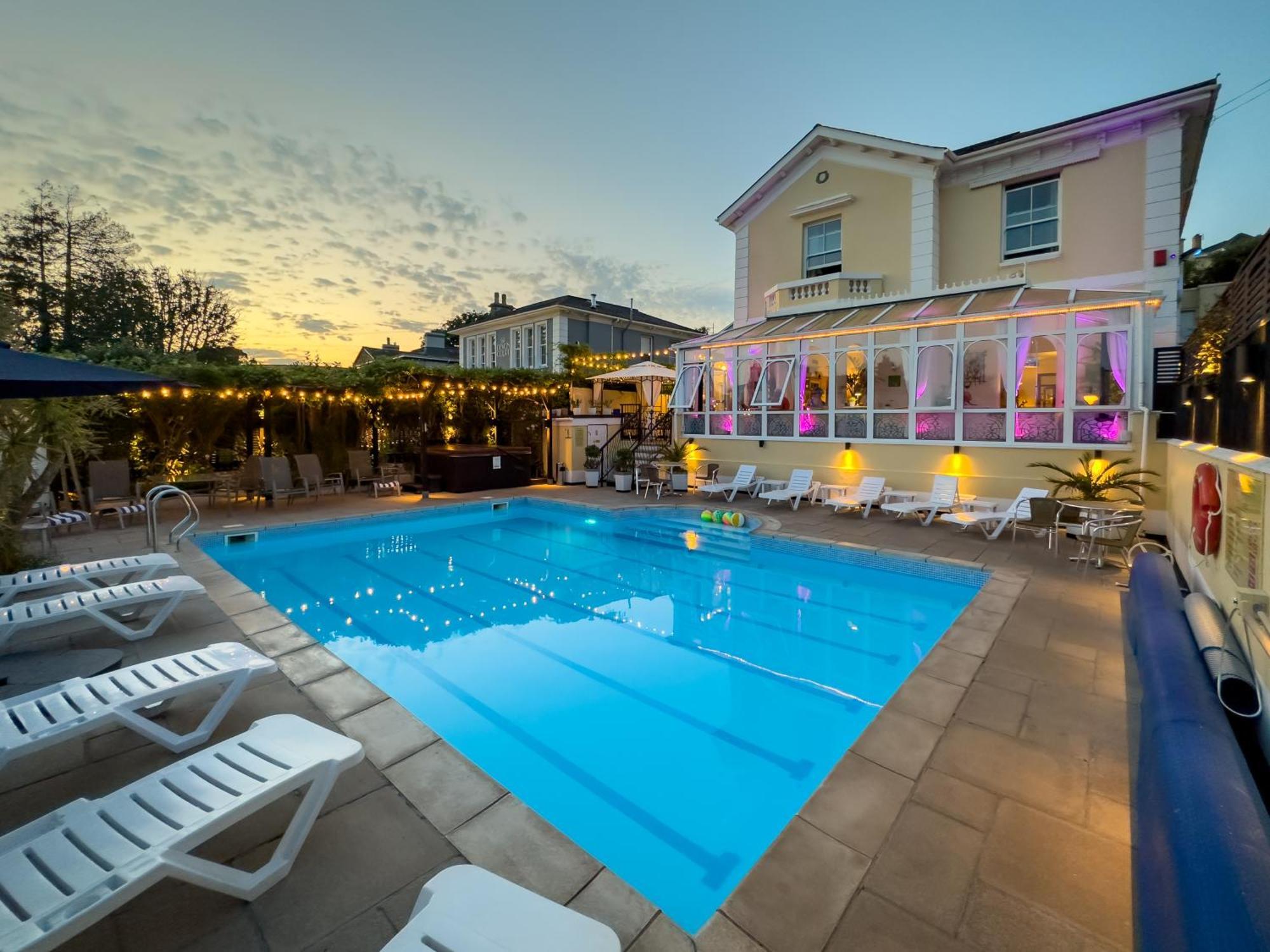 Riviera Lodge Hotel Torquay Dış mekan fotoğraf